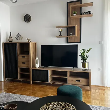 Nest, Free Parking & Center Appartement Prijedor
